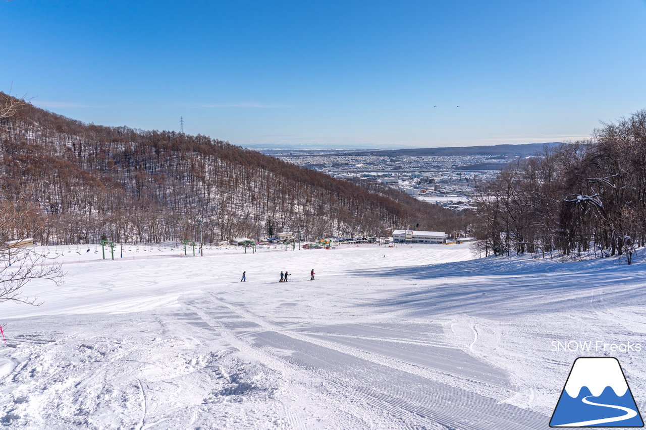 札幌藻岩山スキー場｜本日、雲一つ無い快晴！札幌藻岩山の全10コースの滑走にチャレンジ(^^)/